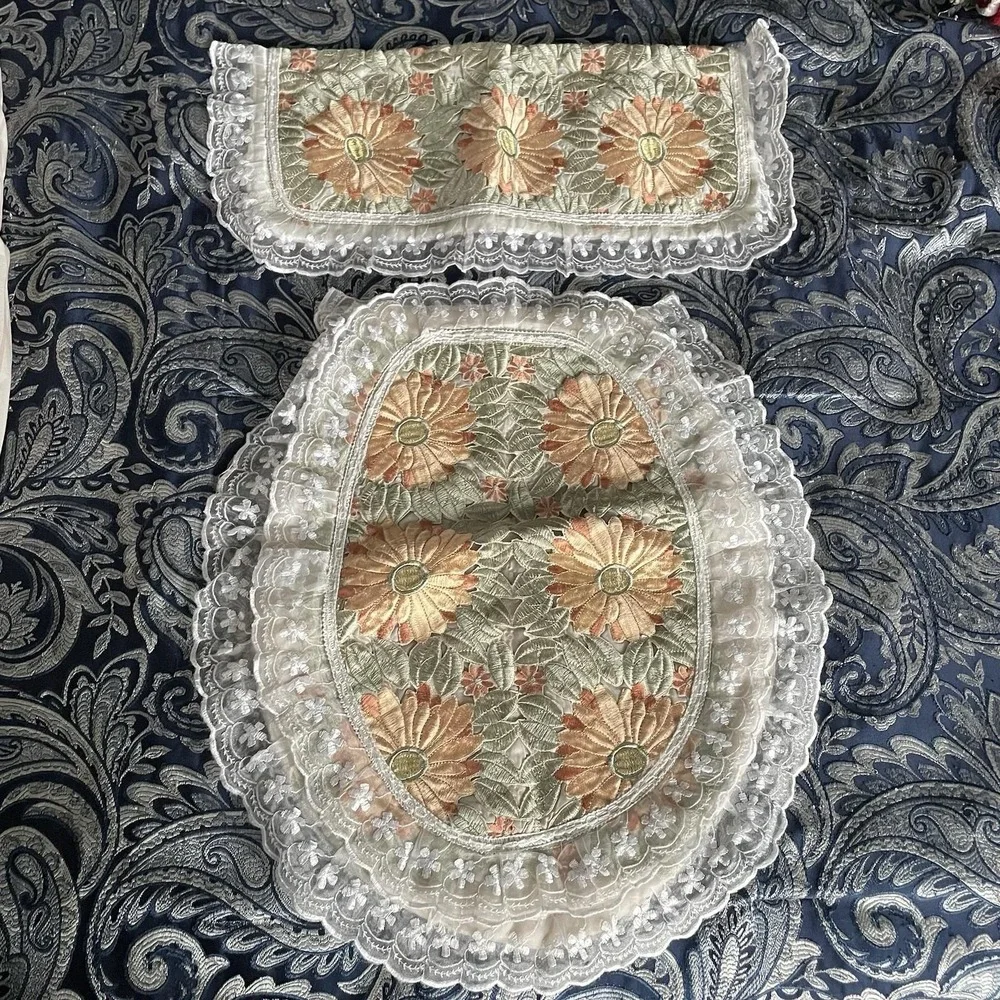 Vintage Toilet Cover Set Cream Floral Mod Tank Seat Cottage Core Lace